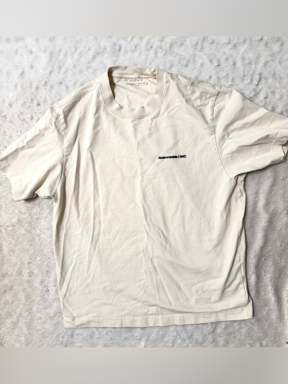 Abercrombie & Fitch || NYC logo Premium Heavyweight T-shirt